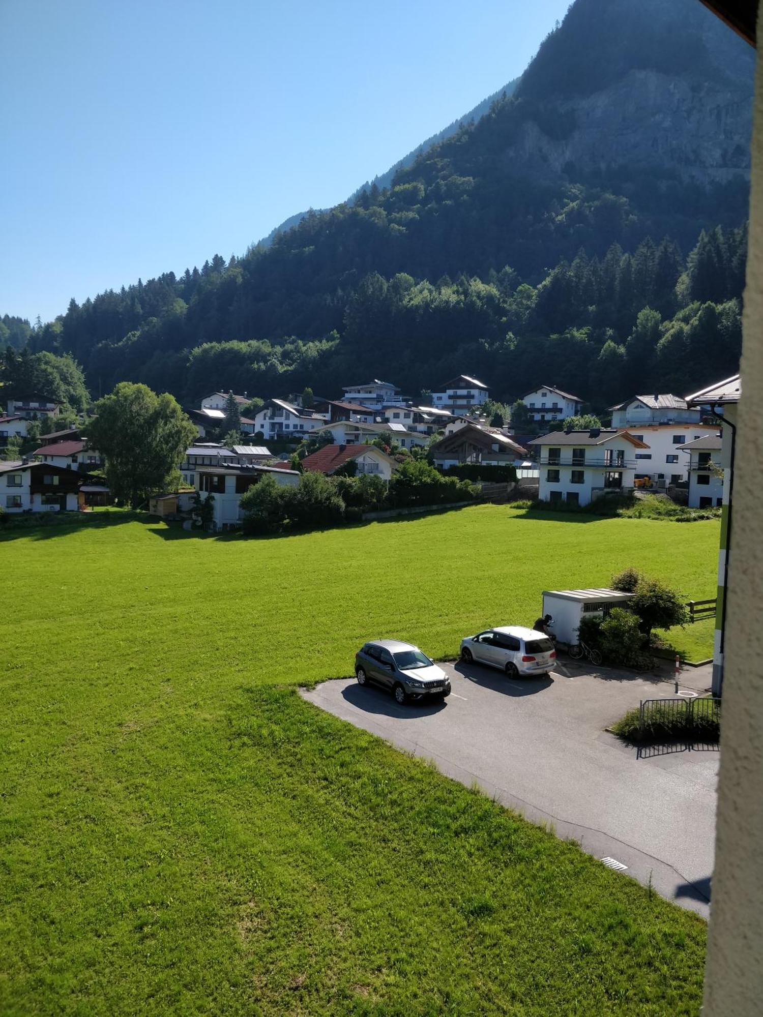 Kurort Tirol Apartment บาด ฮาริง ภายนอก รูปภาพ